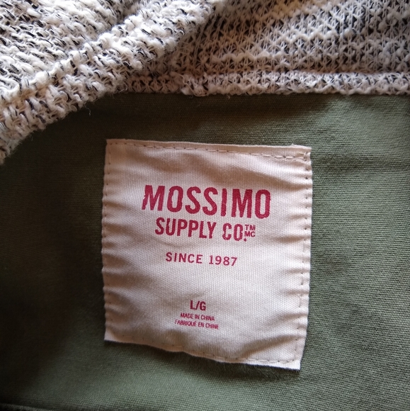 Mossimo Supply Co.▪️Diagonal Zip-Up Hoodie - Picture 4 of 4